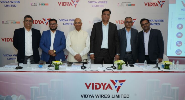 (From left to Right) – • Mr. Hiren Raipancholia, Managing Director, ECM Syndication - Pantomath Capital Advisors Private Limited • Mr. Arun Maheshwari, Finance Head – Vidya Wires Limited • Mr. Shyamsundar Rathi, Chairman and Whole Time Director - Vidya Wires Limited • Mr. Shailesh Rathi, Managing Director - Vidya Wires Limited • Mr. Naveen Pachisia, Chief Financial Officer - Vidya Wires Limited • Mr. Lokendra Parihar, Senior Manager ECM - IDBI Capital Markets & Securities Limited